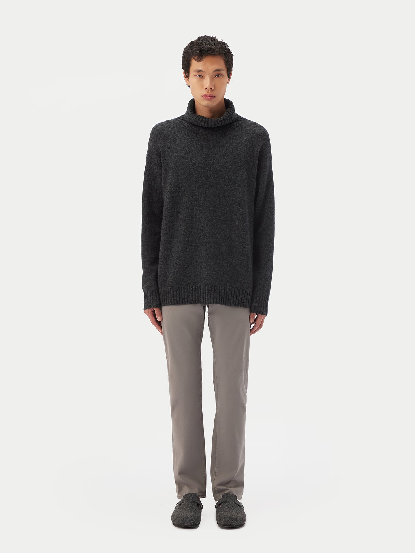 Men's Cashmere Turtleneck Charcoal - Gobi Cashmere