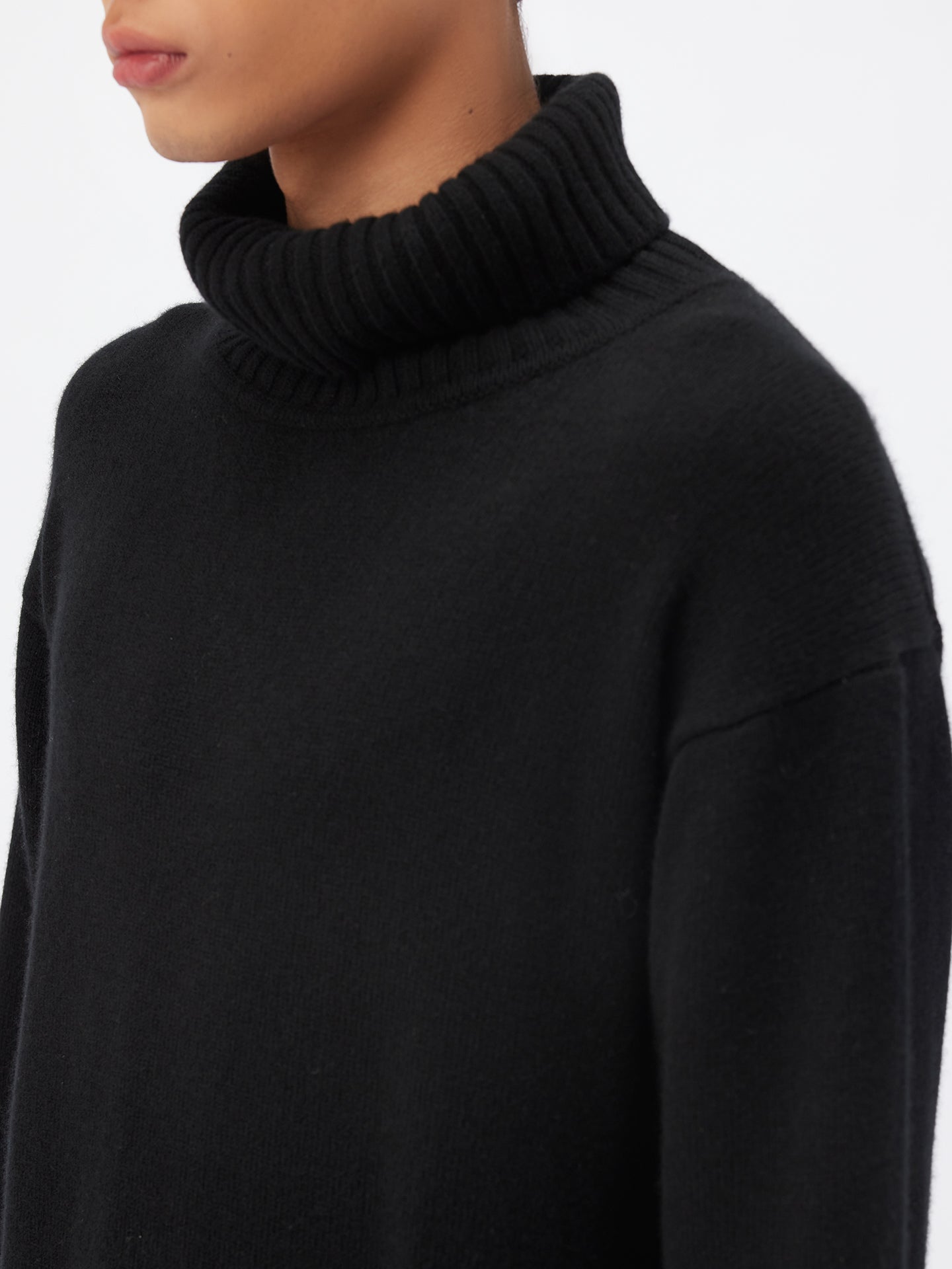 Men's Cashmere Turtleneck Black - Gobi Cashmere