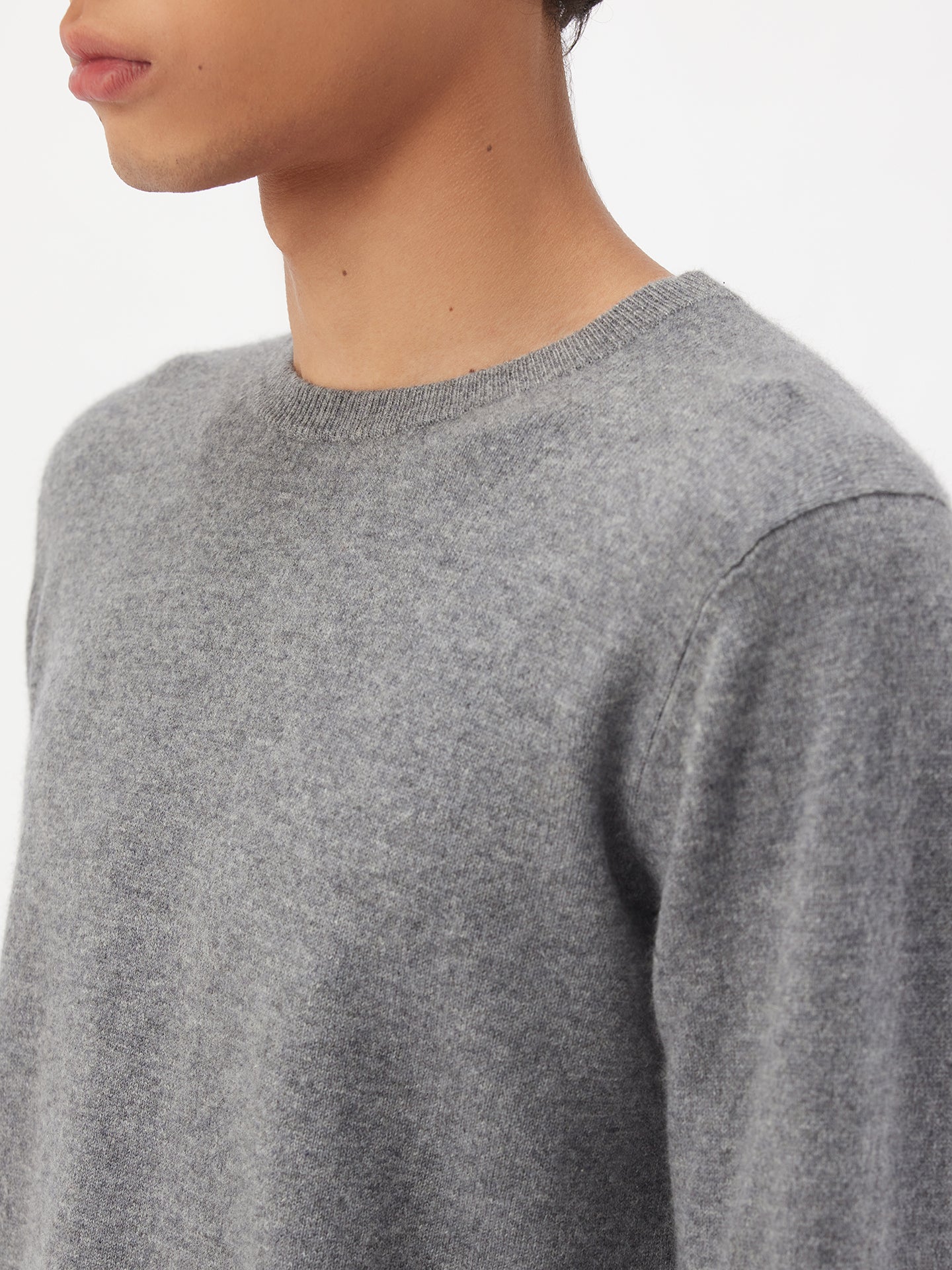 Men's Cashmere Basic Crew Neck Sweater Dim Gray - Gobi Cashmere