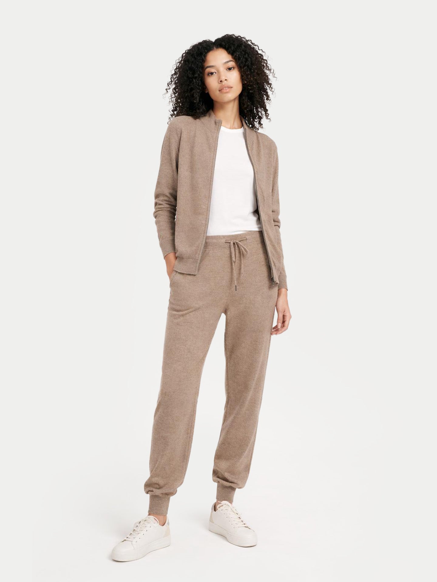 Joggery Z Mankietami