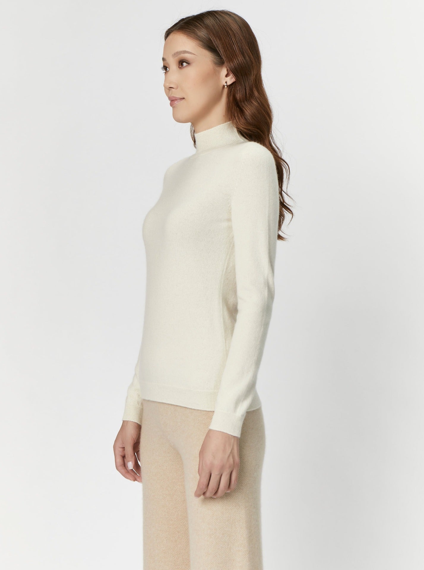 Women's Cashmere Stand-Up Collar Sweater off white- Gobi Cashmere