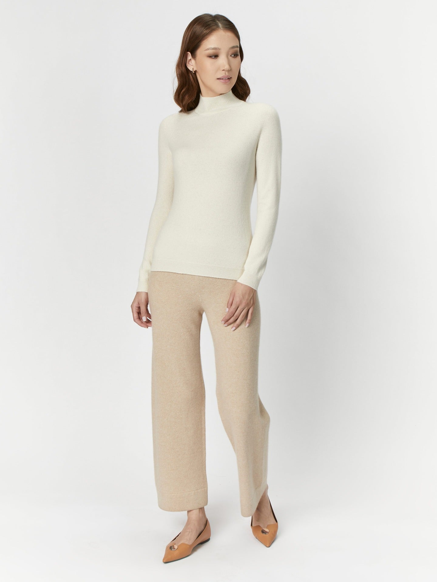 Women's Cashmere Stand-Up Collar Sweater off white- Gobi Cashmere