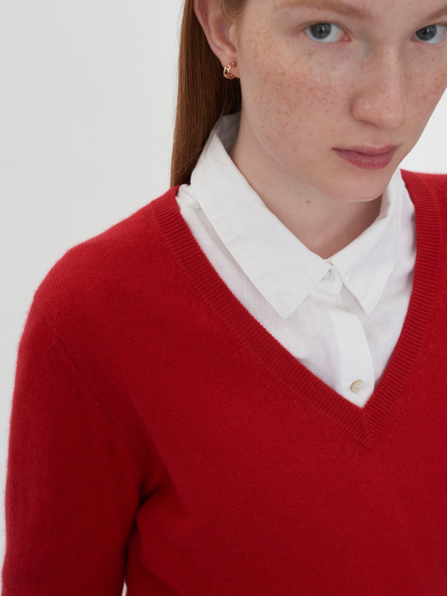 Women's Cashmere Basic V-Neck Sweater Red - Gobi Cashmere