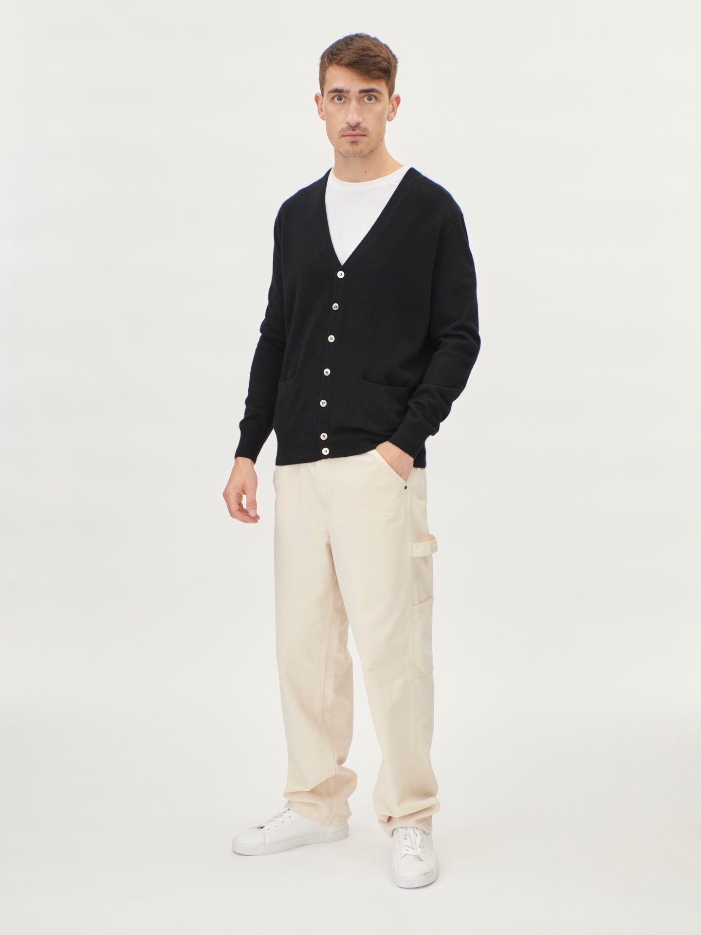 Men's Cashmere V-neck Cardigan Black - Gobi Cashmere