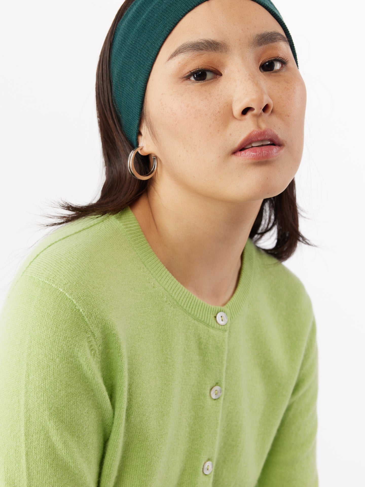 Women's Cashmere Crew Neck Cardigan Jade Lime - Gobi Cashmere