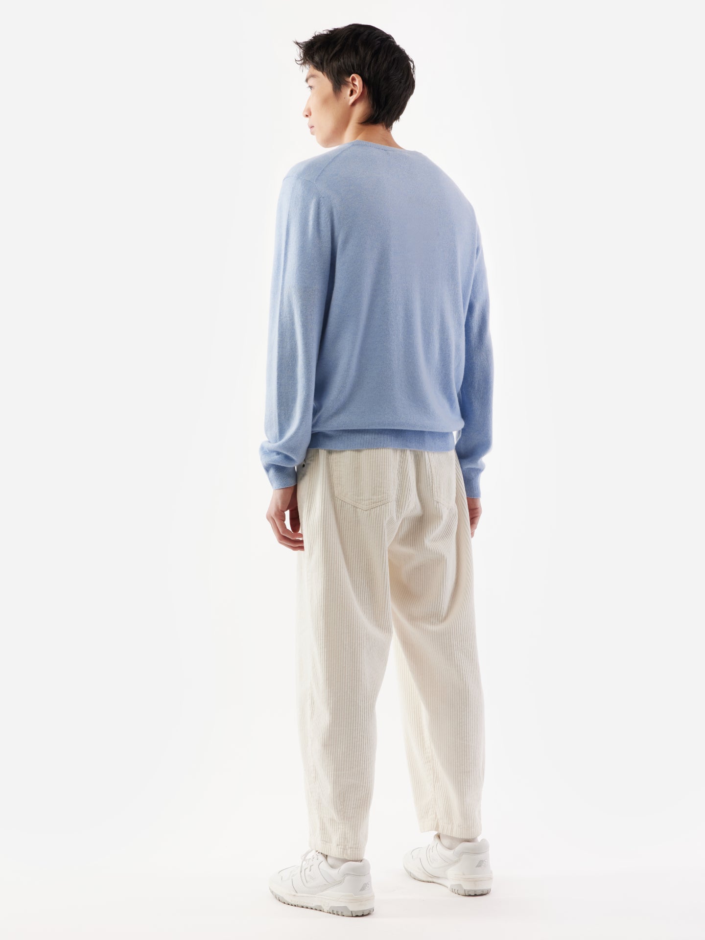 Men's Cashmere Basic V-Neck Sweater Light Blue - Gobi Cashmere