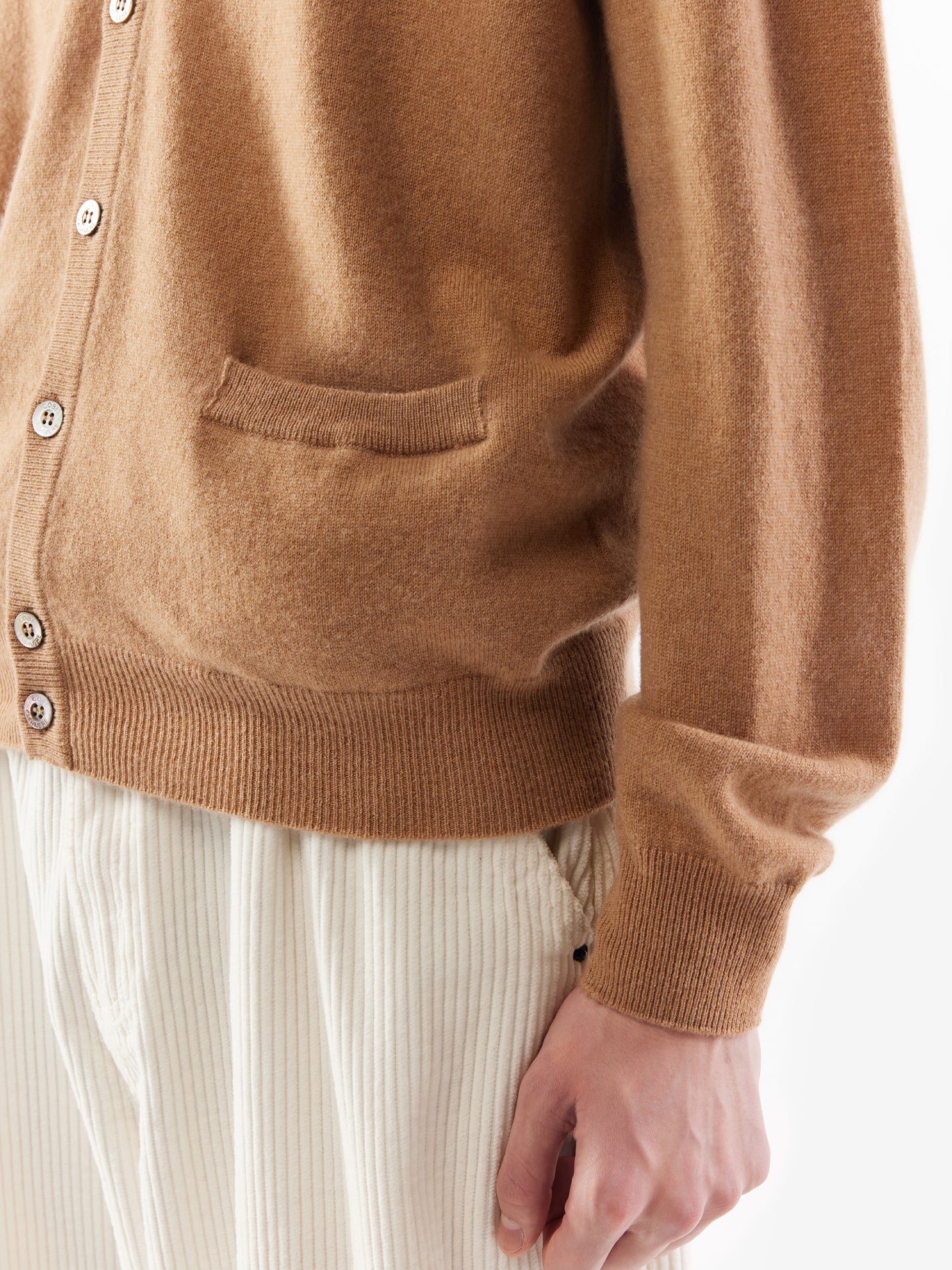 Men's Cashmere V-neck Cardigan Sheepskin - Gobi Cashmere