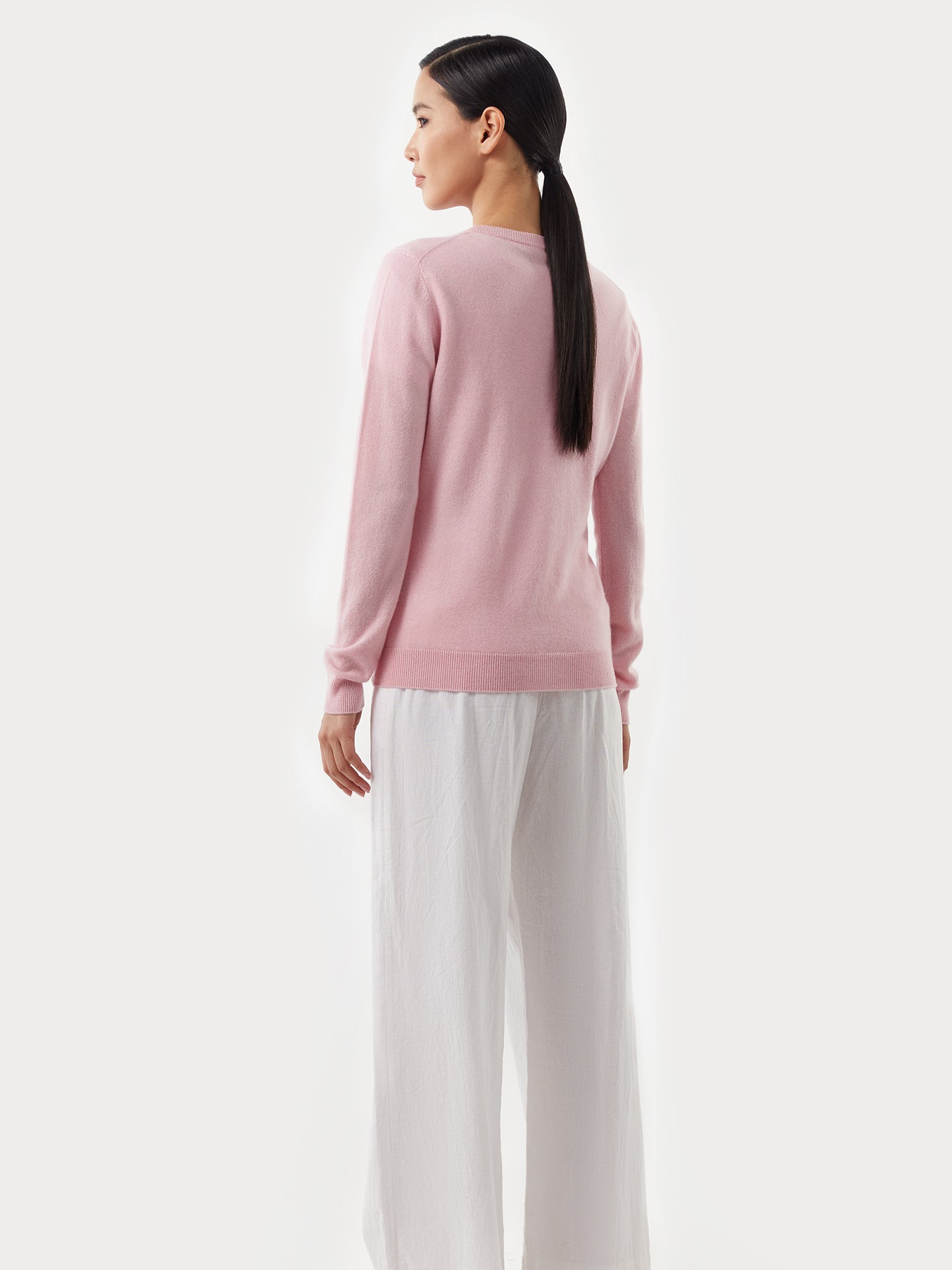 Women's Cashmere Basic V-Neck Sweater Almond Blossom - Gobi Cashmere