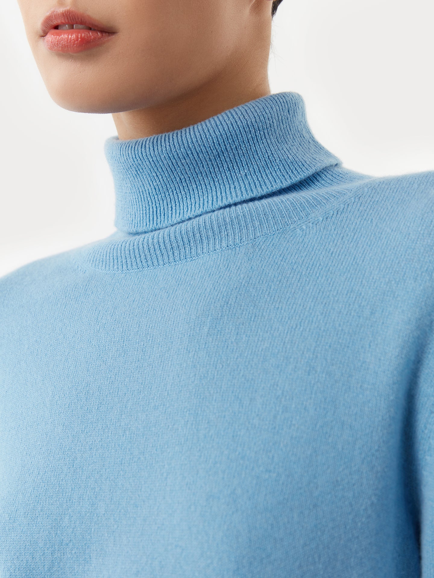 Women's Cashmere Classic Turtleneck Azure Blue - Gobi Cashmere