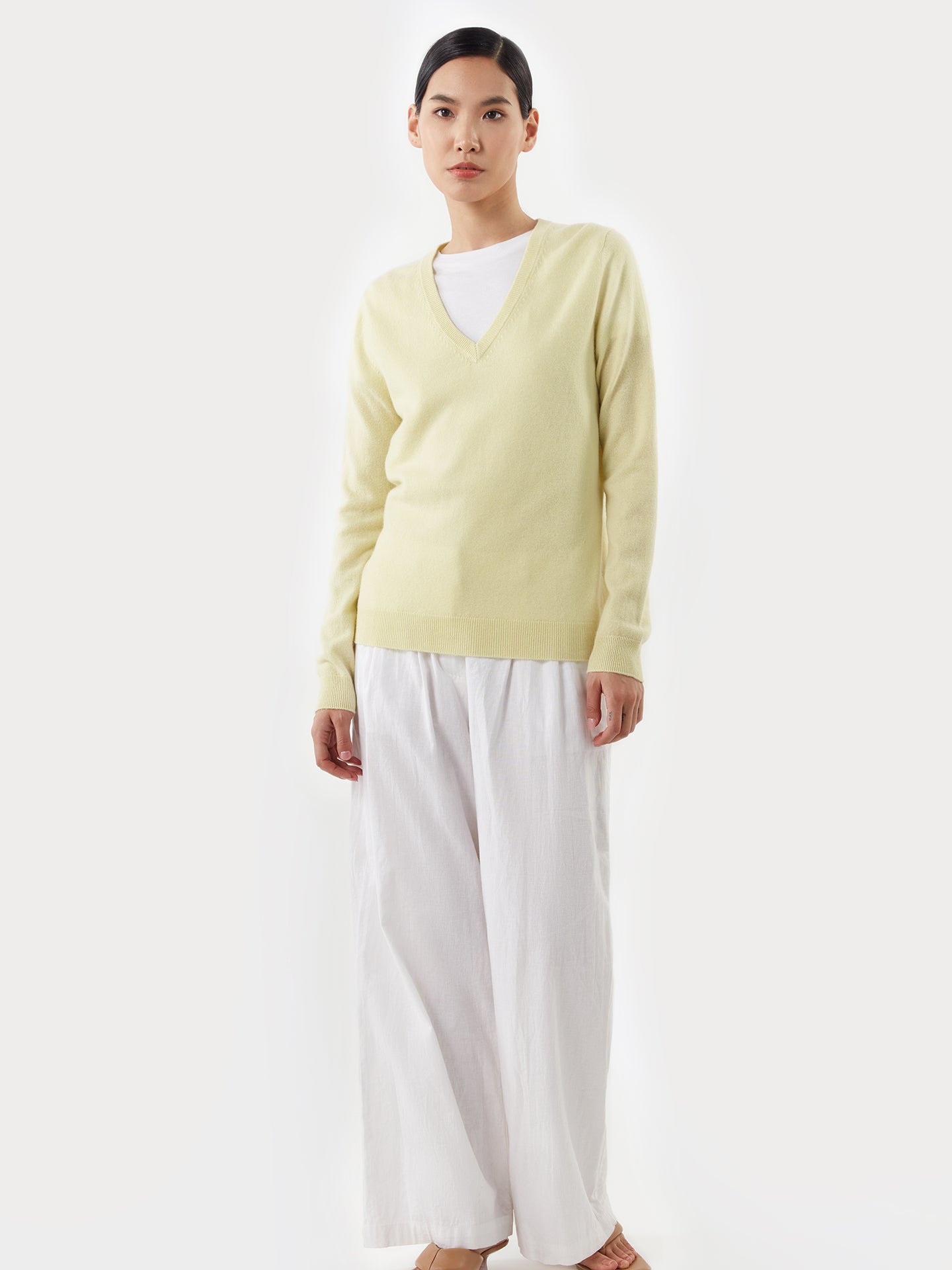 Women's Cashmere Basic V-Neck Sweater Tender Yellow - Gobi Cashmere