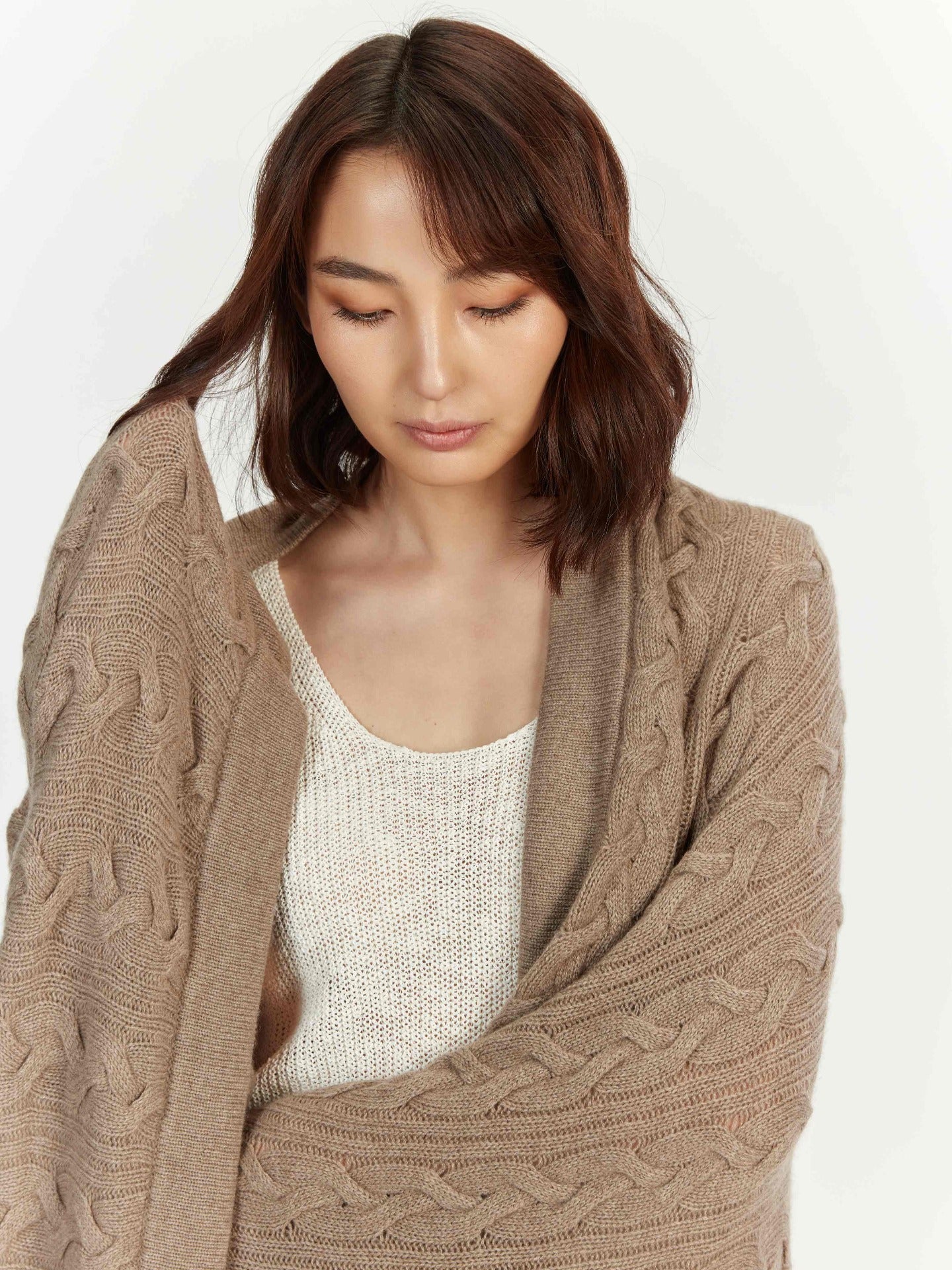 Unisex Cashmere Cable Knit Blanket Taupe - Gobi Cashmere