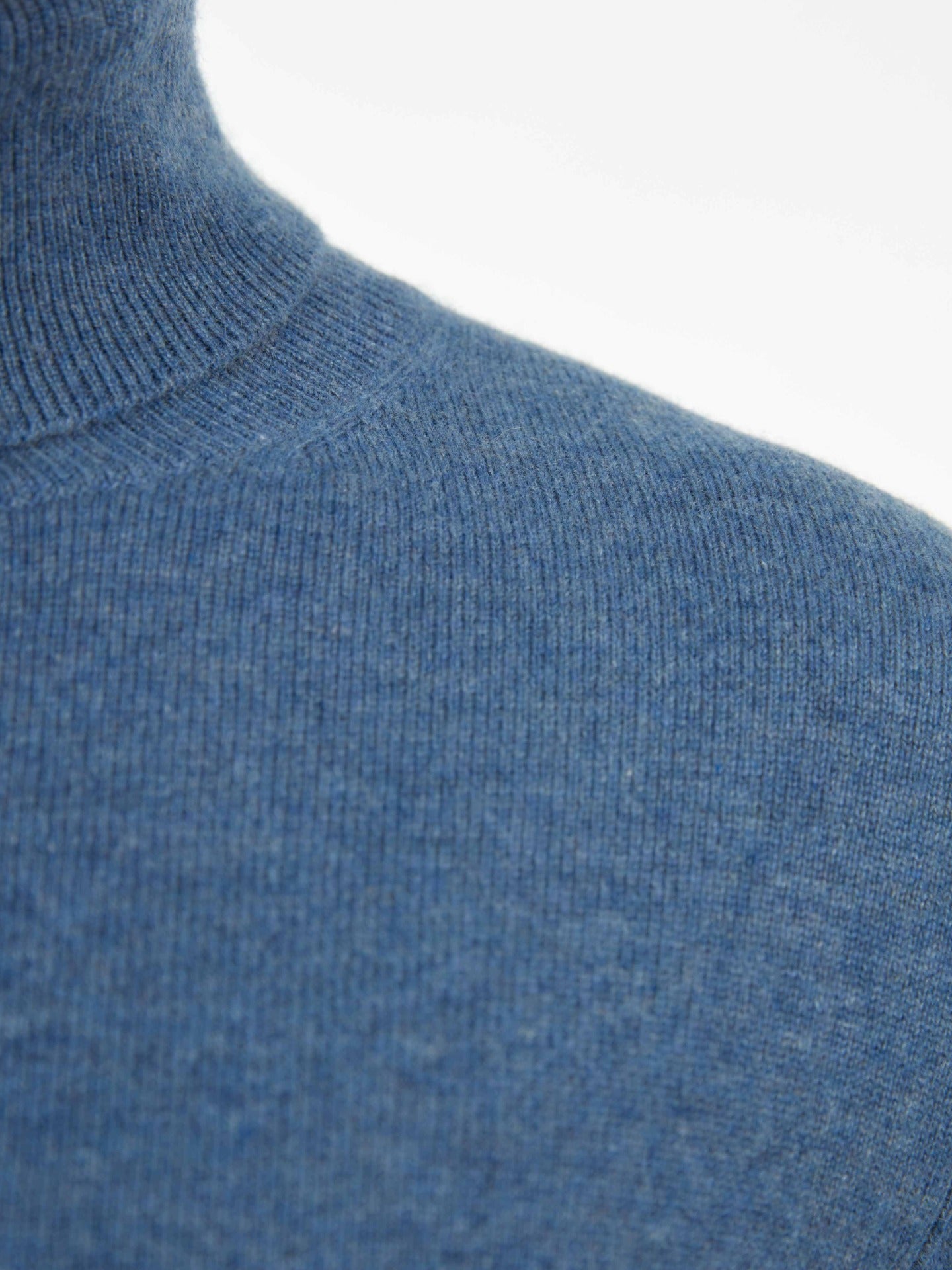 Men's Basic Turtle Neck Sweater Bijou Blue - Gobi Cashmere